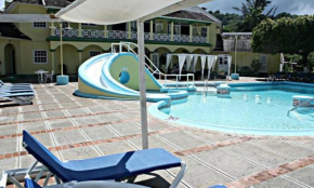Private 2 Bedroom Beachfront Penthouse Condo Ocho Rios, Jamaica